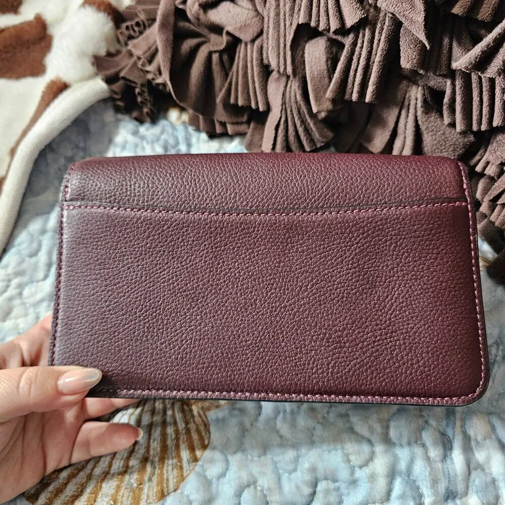 Coach Beat Crossbody Clutch